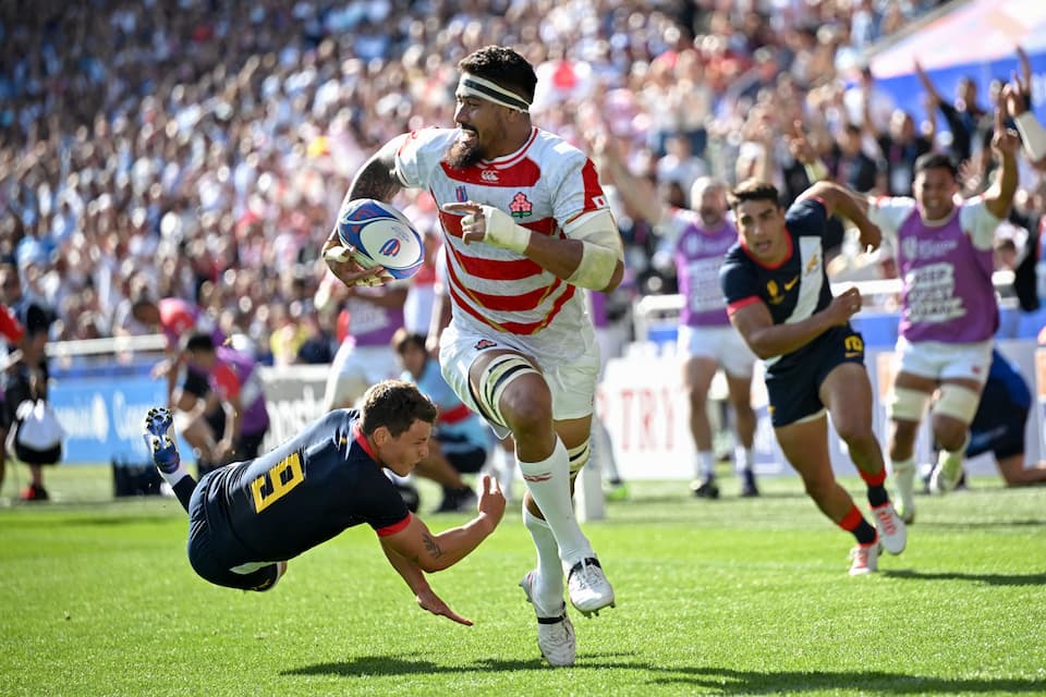 Japanese lock Amato Fakatava scored a sensational try