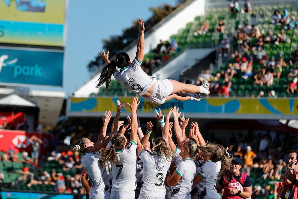 Ireland players celebrate the cup final - Perth SVNS 2024